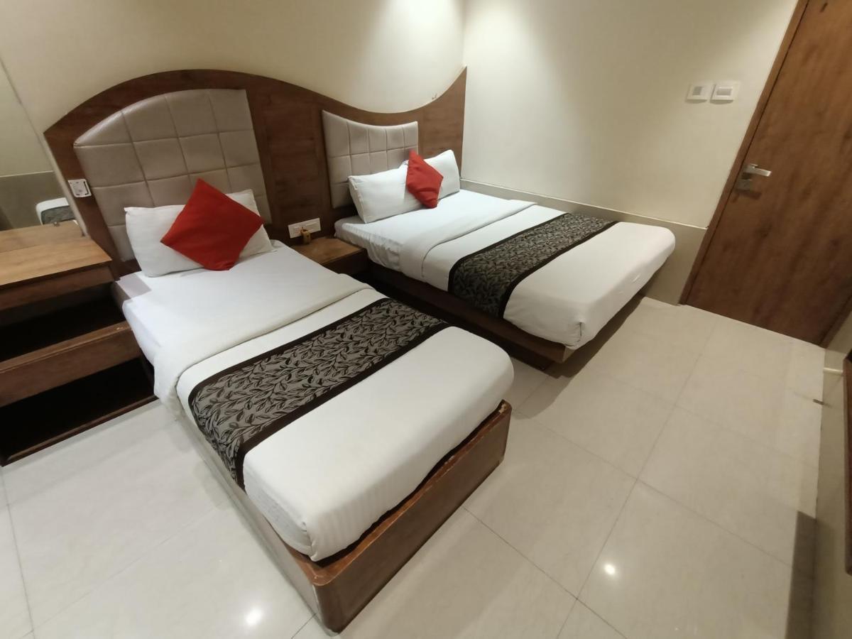 Fabhotel Regal Inn Mumbai Kültér fotó