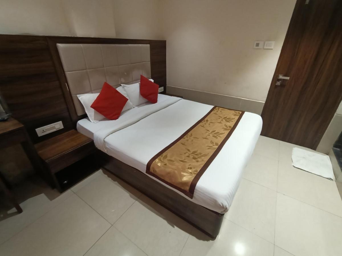 Fabhotel Regal Inn Mumbai Kültér fotó