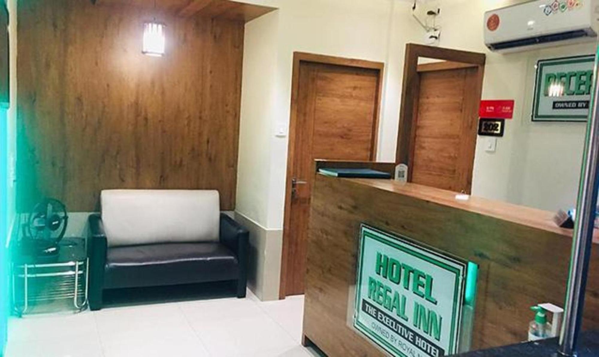 Fabhotel Regal Inn Mumbai Kültér fotó