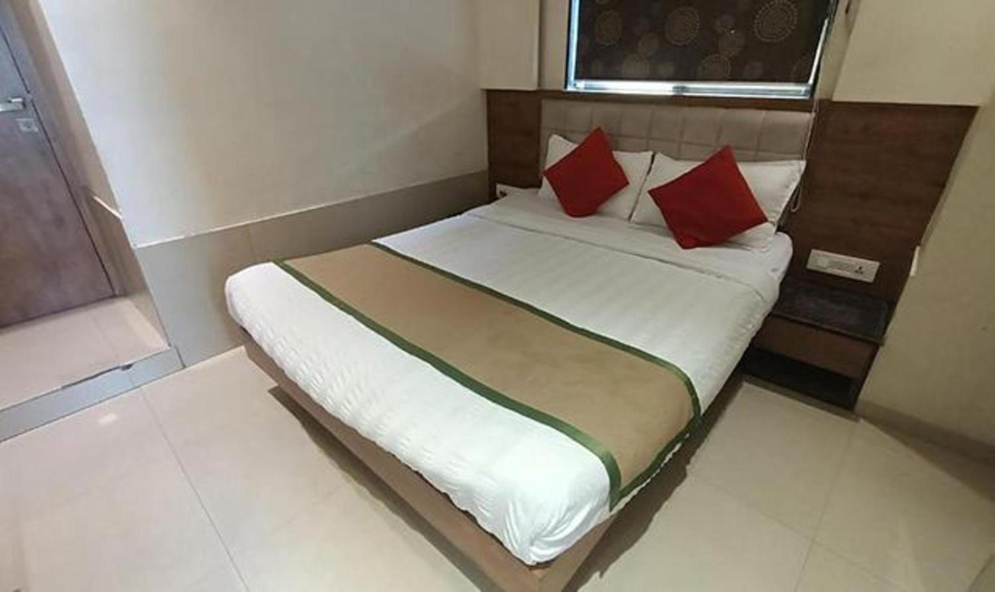 Fabhotel Regal Inn Mumbai Kültér fotó