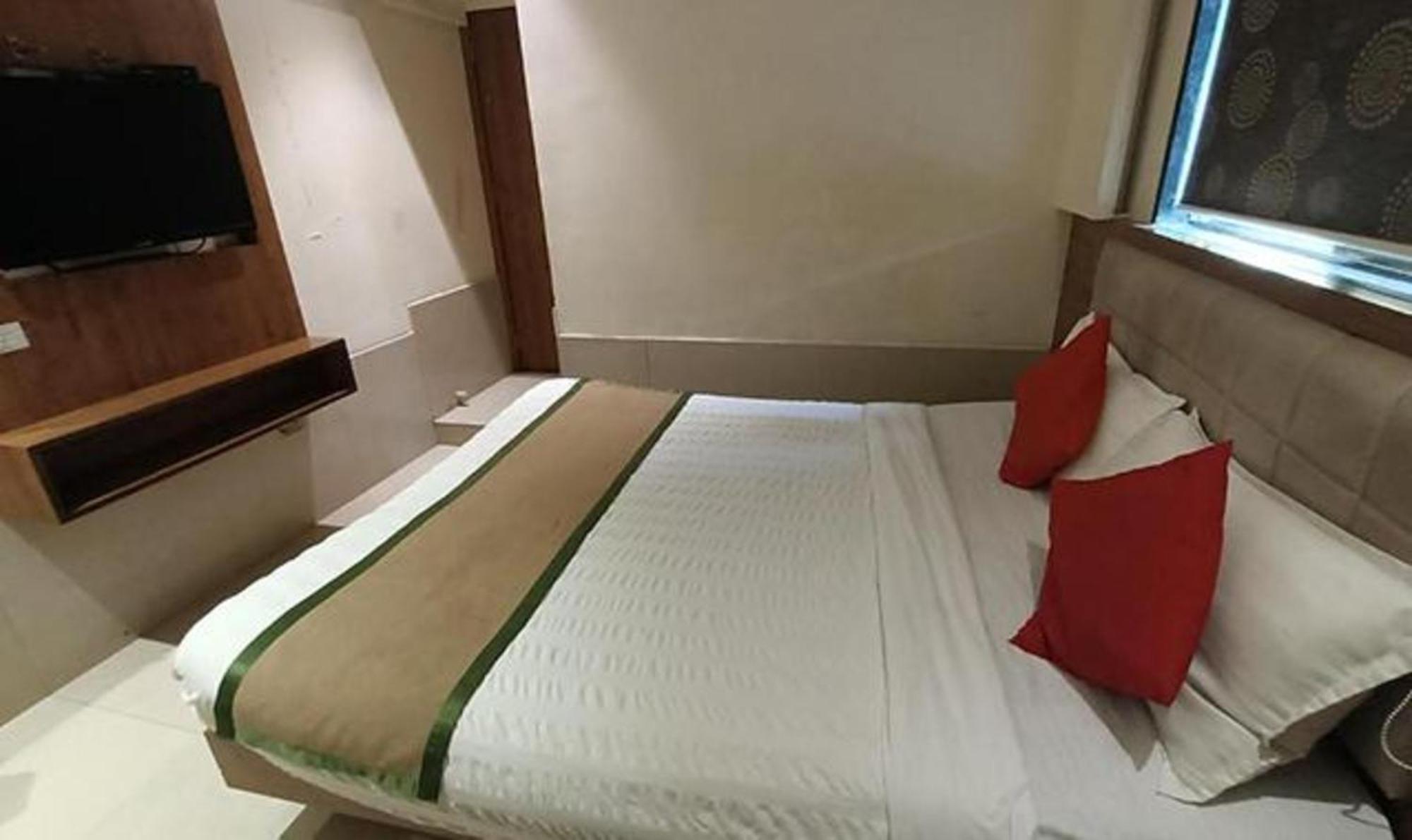 Fabhotel Regal Inn Mumbai Kültér fotó