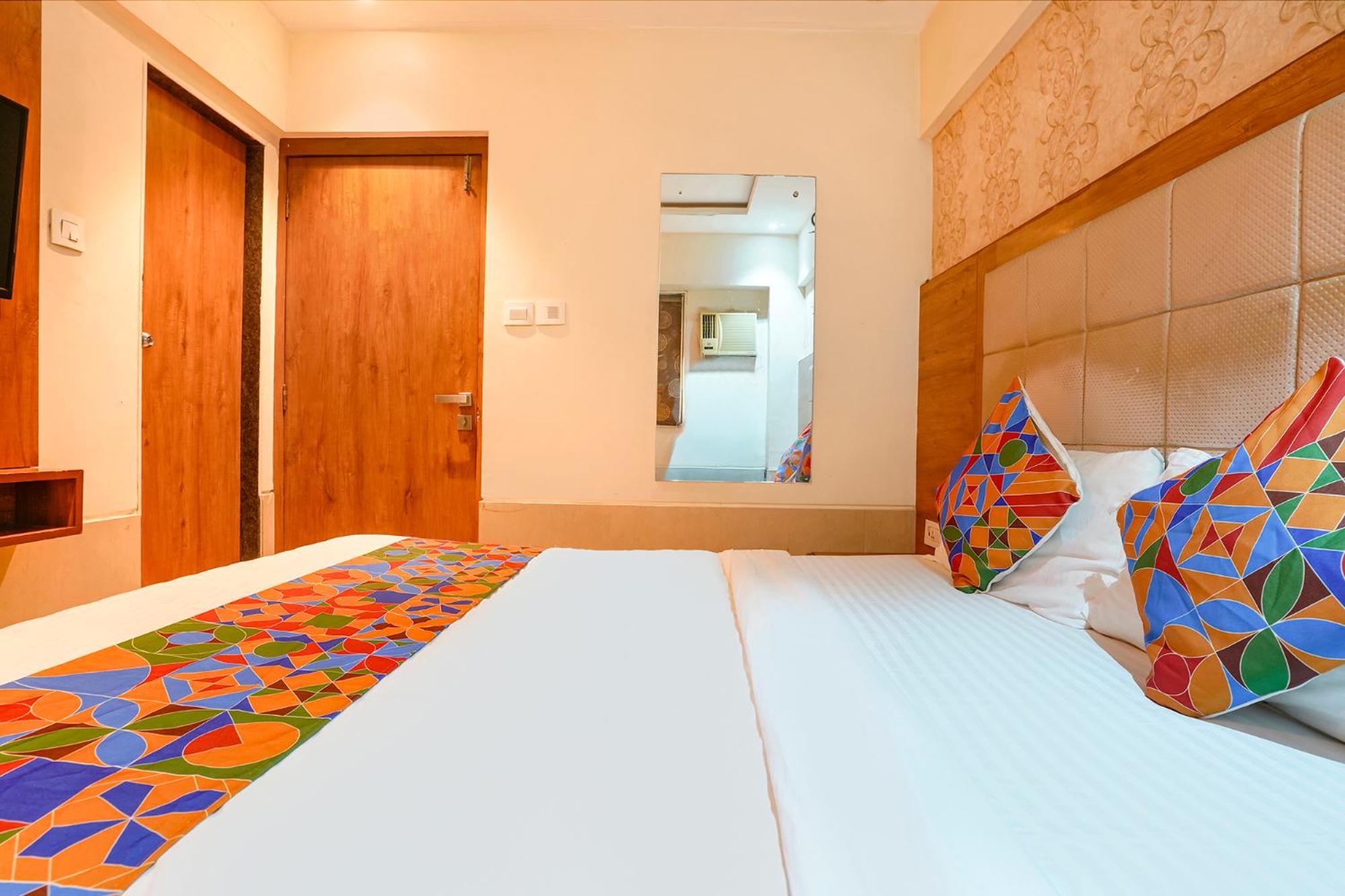 Fabhotel Regal Inn Mumbai Kültér fotó