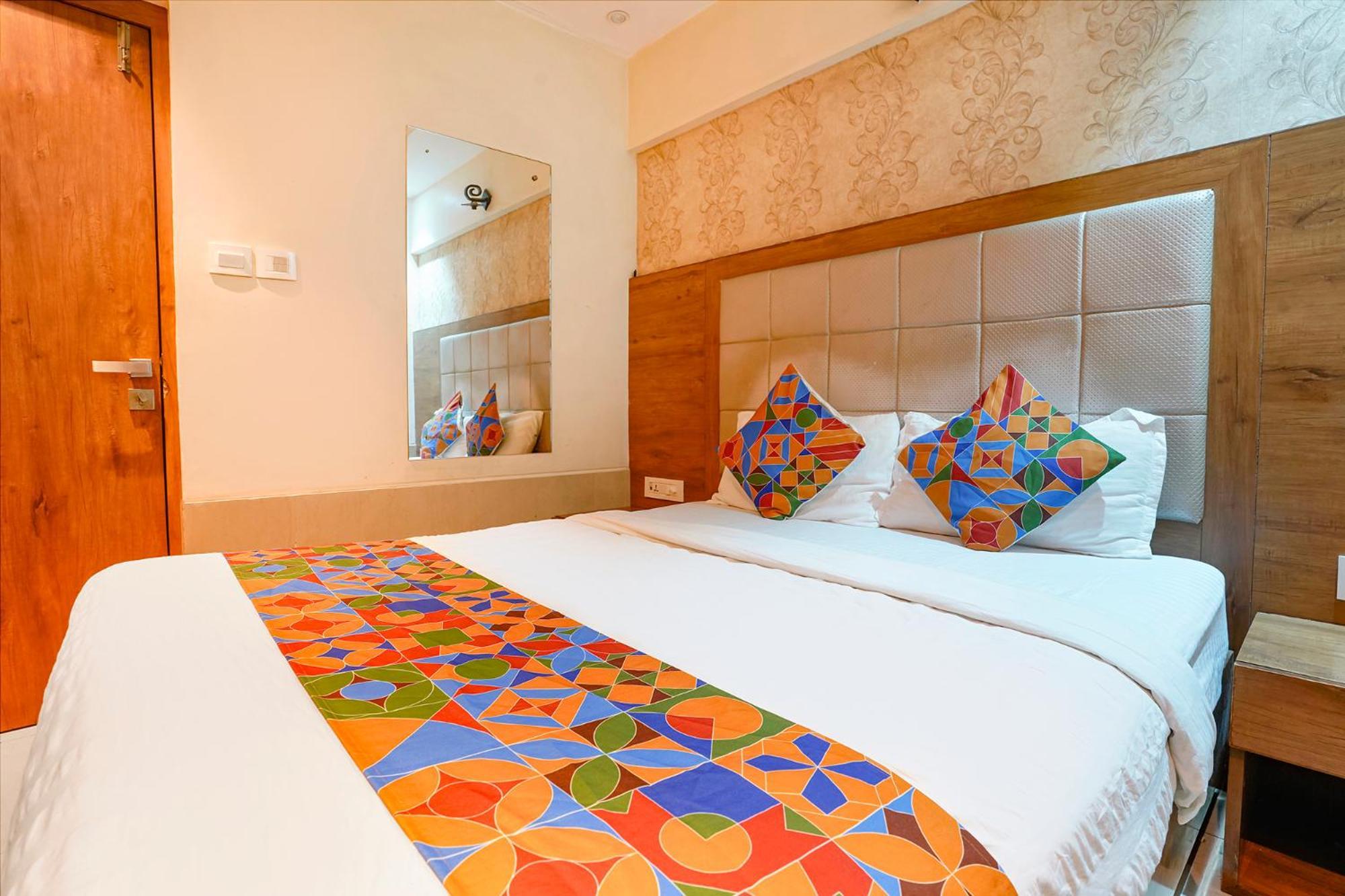 Fabhotel Regal Inn Mumbai Kültér fotó